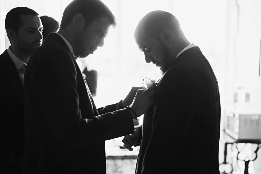 Préparatifs, mise en place de la boutonnière